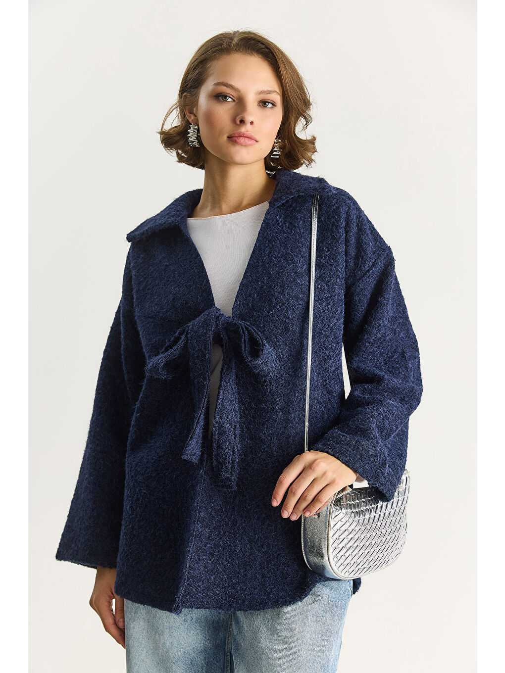 İndigo Kadın Gömlek Yaka Bağlama Detaylı Kırçıllı Kaşe Kaban-1