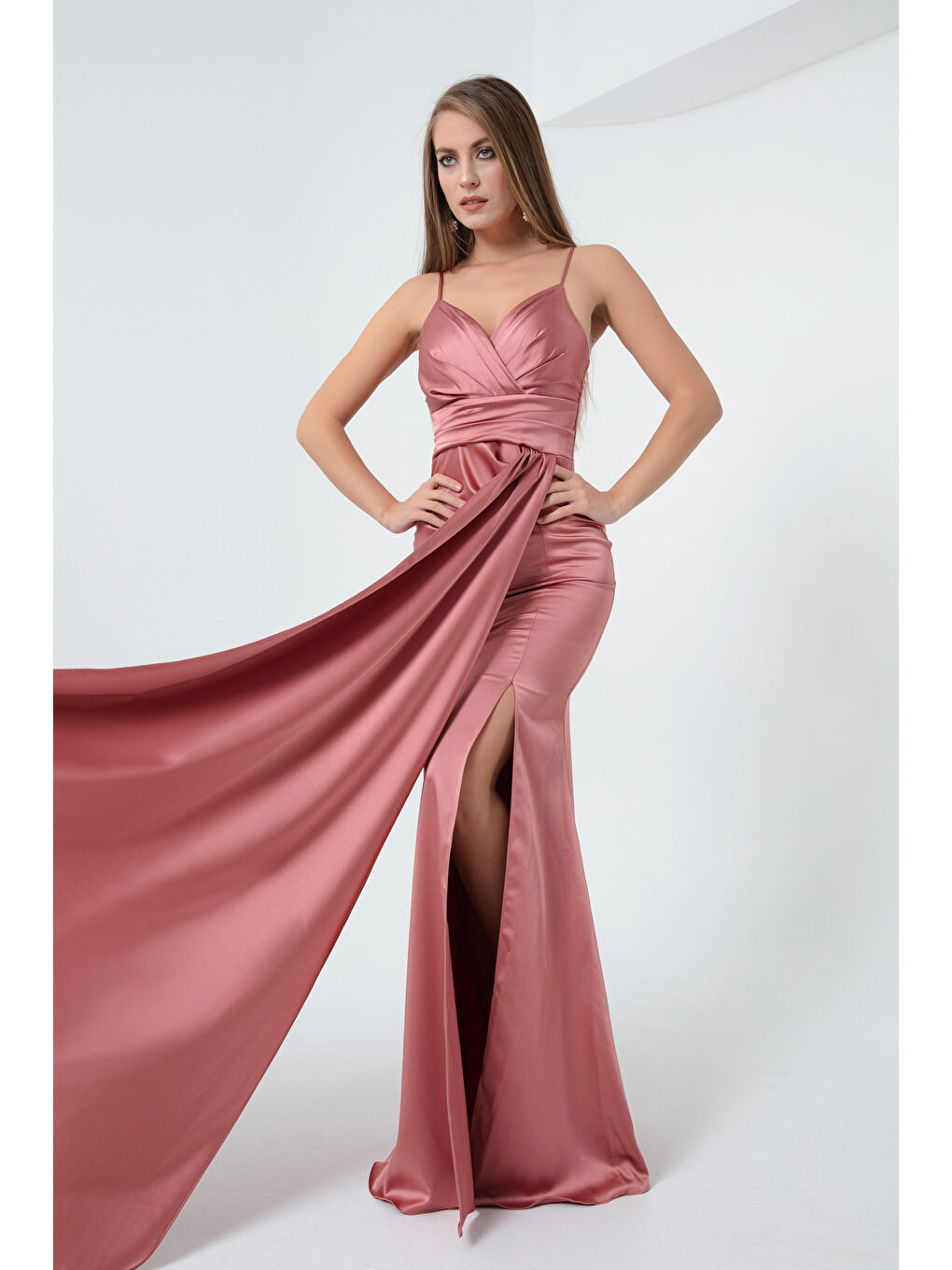 Pembe Kadın Somon Askılı Uzun Saten Abiye Elbise & Mezuniyet Elbisesi-1