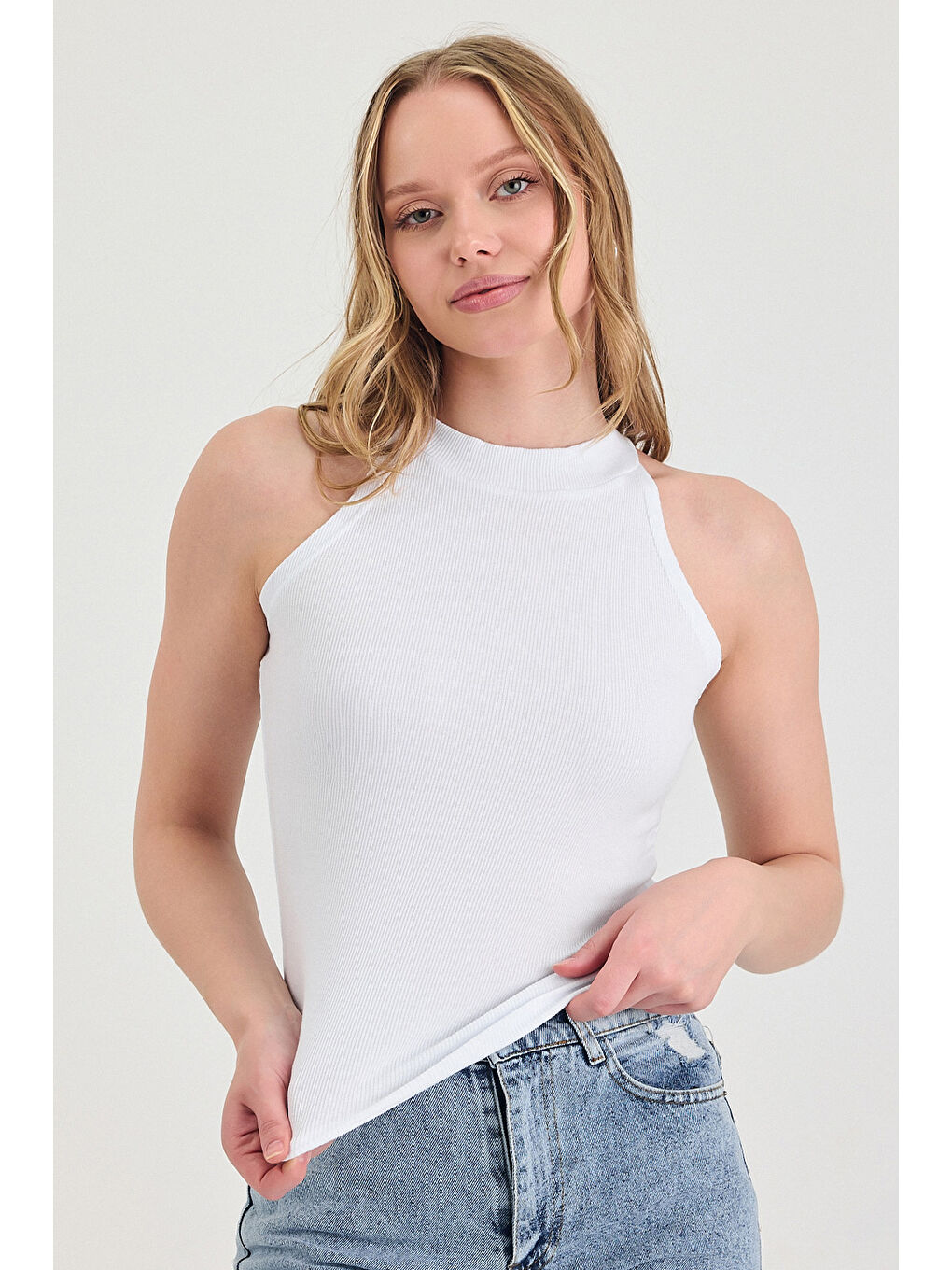 Kadın  Halter Yaka Beyaz Fitilli T-Shirt-2