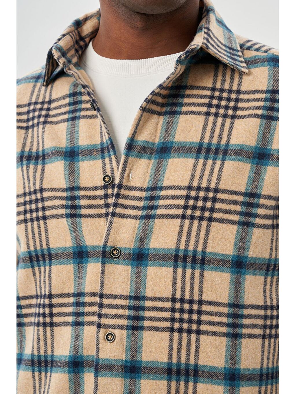 Koyu Bej Yünlü Ekose Desen Yumuşak Yaka Cepsiz Uzun Kol Casual Comfort Fit Gömlek 1004245227-3