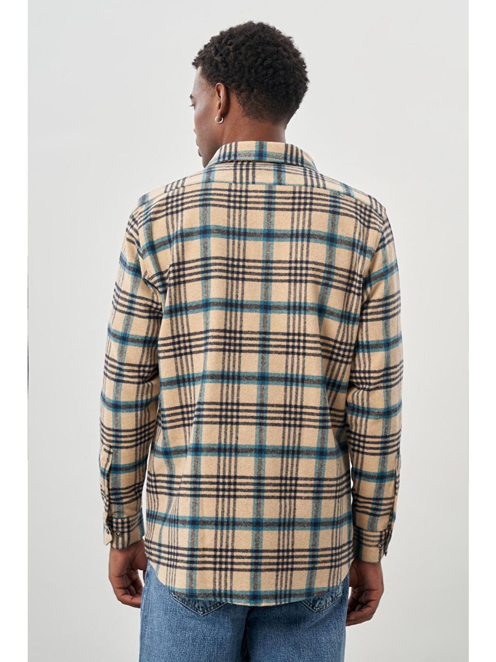 Koyu Bej Yünlü Ekose Desen Yumuşak Yaka Cepsiz Uzun Kol Casual Comfort Fit Gömlek 1004245227-4