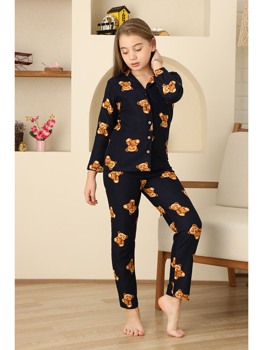 Lacivert Kız Çocuk Pat Yakalı-Ayıcık Baskılı ve Düğme Kapamalı Pijama Takımı 12308-1