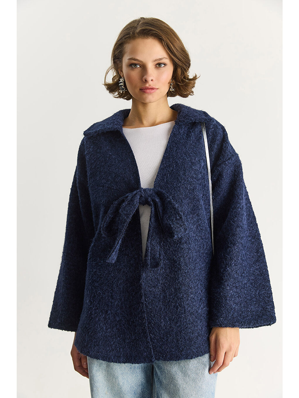 İndigo Kadın Gömlek Yaka Bağlama Detaylı Kırçıllı Kaşe Kaban-3