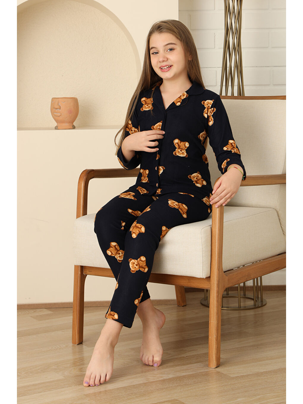 Lacivert Kız Çocuk Pat Yakalı-Ayıcık Baskılı ve Düğme Kapamalı Pijama Takımı 12308-3
