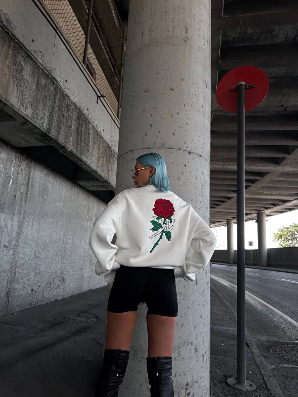 Oversize Üç İplik Bisiklet Yaka Baskılı Sweatshirt - Beyaz-2