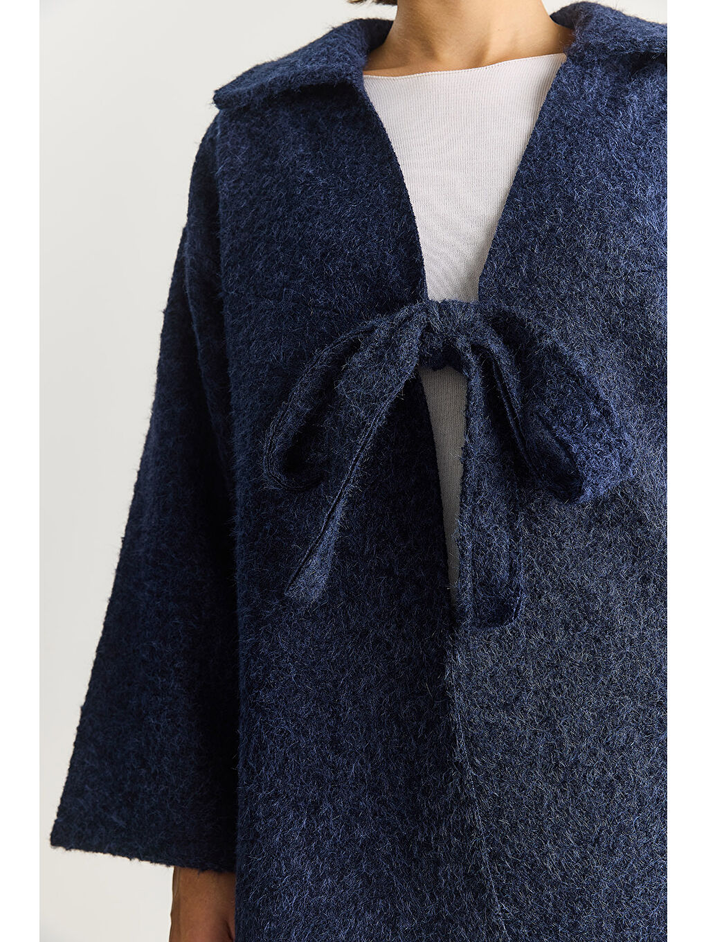 İndigo Kadın Gömlek Yaka Bağlama Detaylı Kırçıllı Kaşe Kaban-5