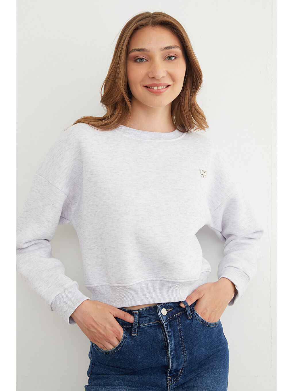 Gri 3 İplik Metal Kelebek Aksesuarlı Sweatshirt