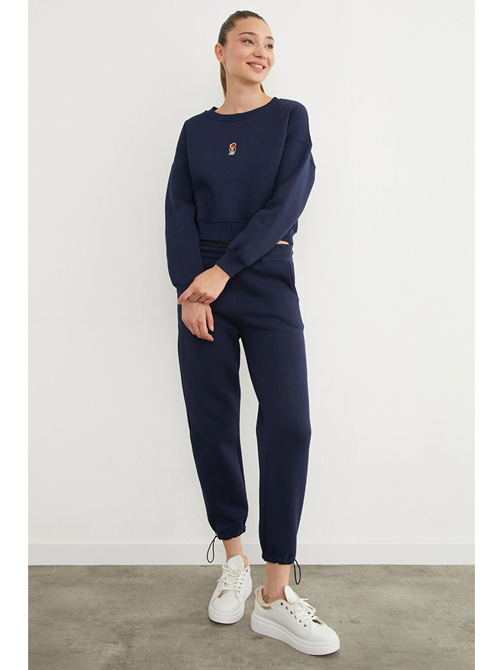 Lacivert 3 İplik Ayıcık Nakışlı Bisiklet Yaka Sweatshirt-3