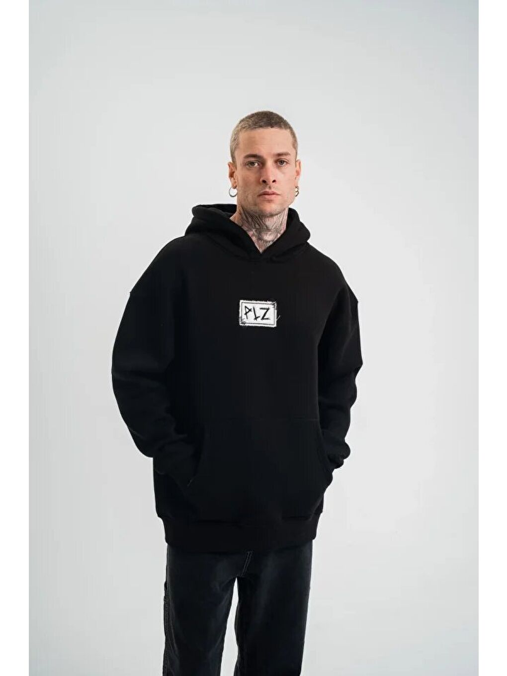 Siyah Unisex Kapüşonlu Uzun Kol Patchli Nakışlı Sweatshirt