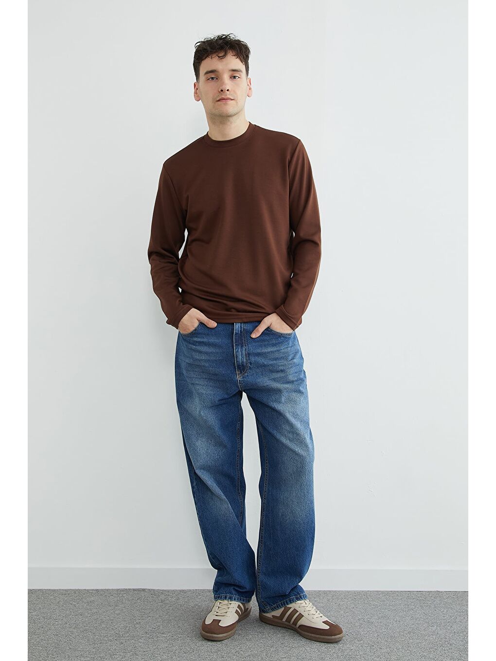 Kahverengi Basic Bisiklet Yaka Modal Sweatshirt-2