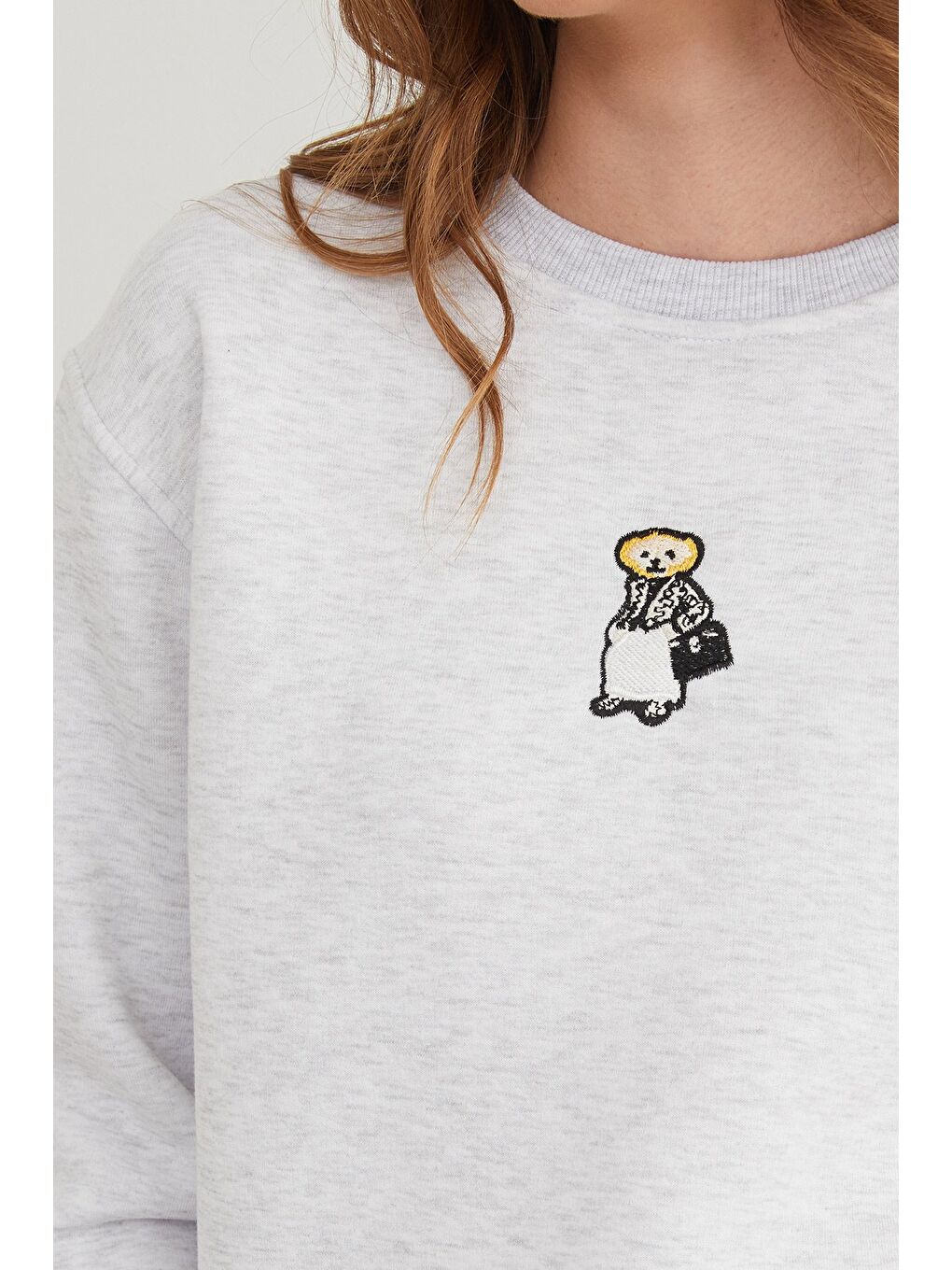 Gri 3 İplik Ayıcık Nakışlı Bisiklet Yaka Sweatshirt-3