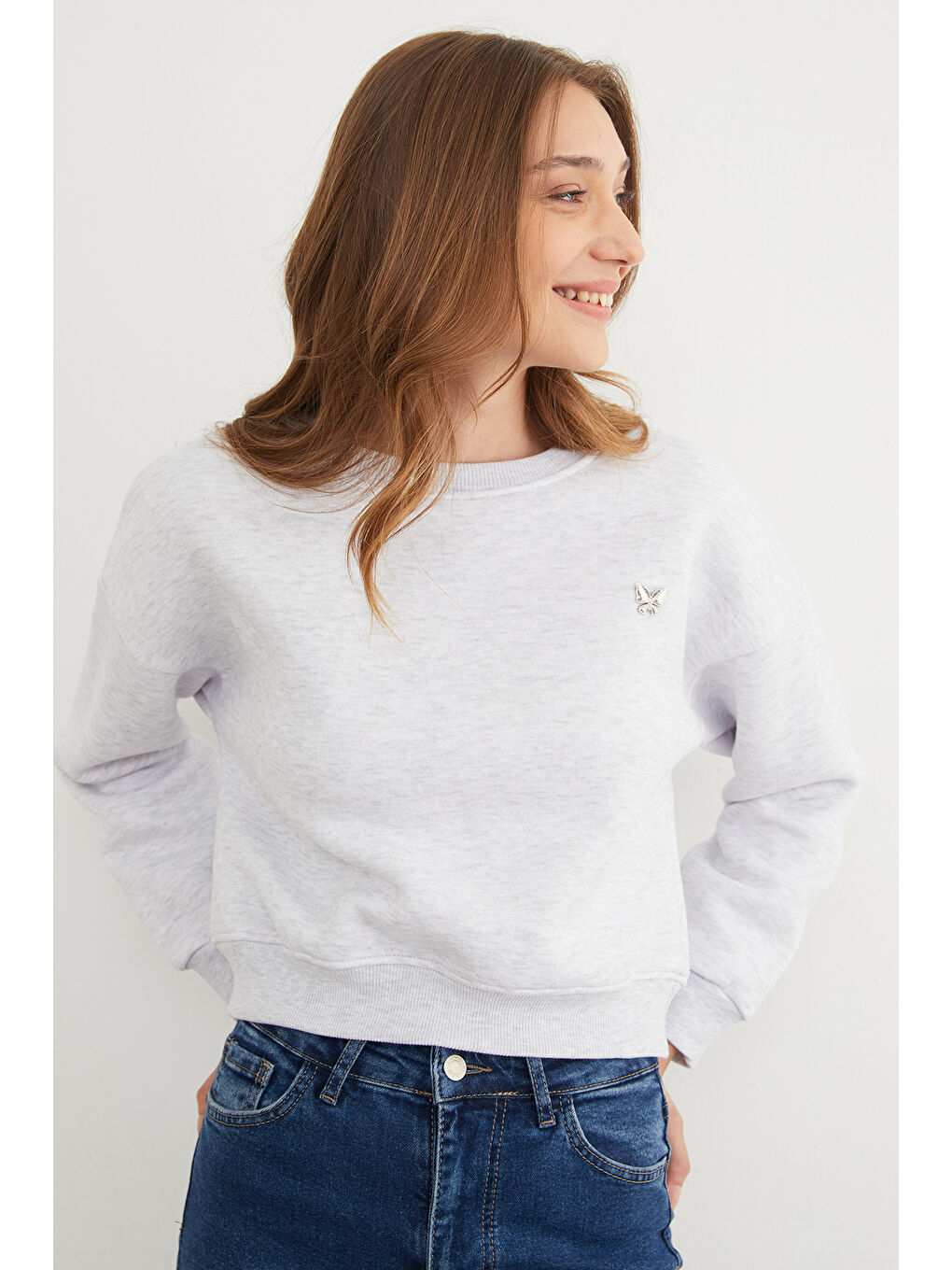 Gri 3 İplik Metal Kelebek Aksesuarlı Sweatshirt-1