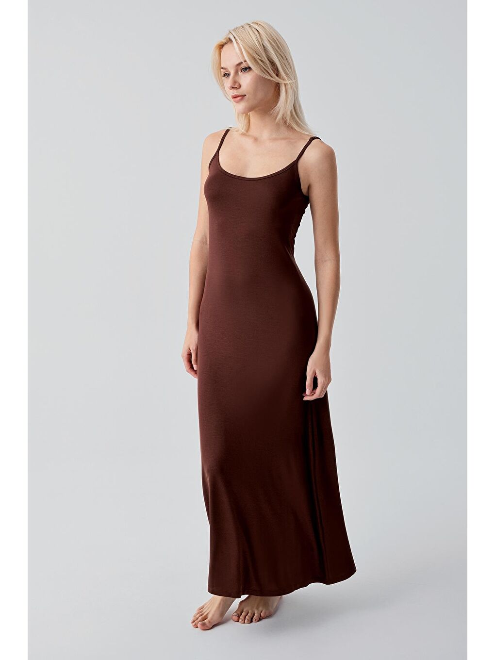 Kahverengi Askılı Uzun Basic Rahat Günlük Elastanlı Esnek Viskoz Soft Elbise 19111-2