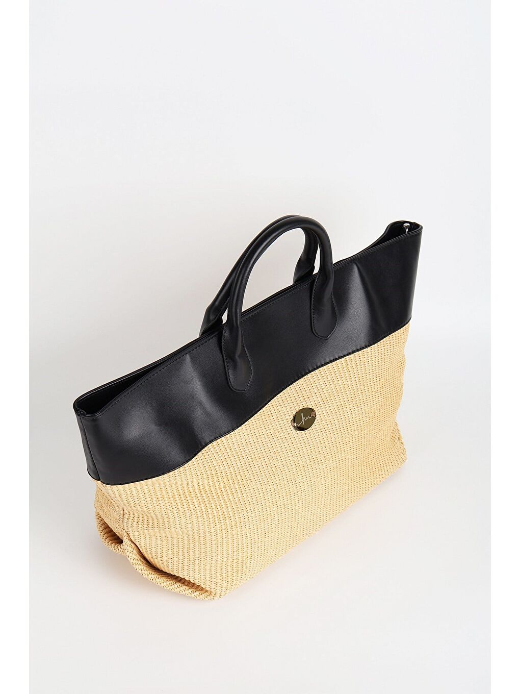 Siyah Deri Detaylı Bej Renk Hasır Örme Plaj Kol Çantası 1305-3