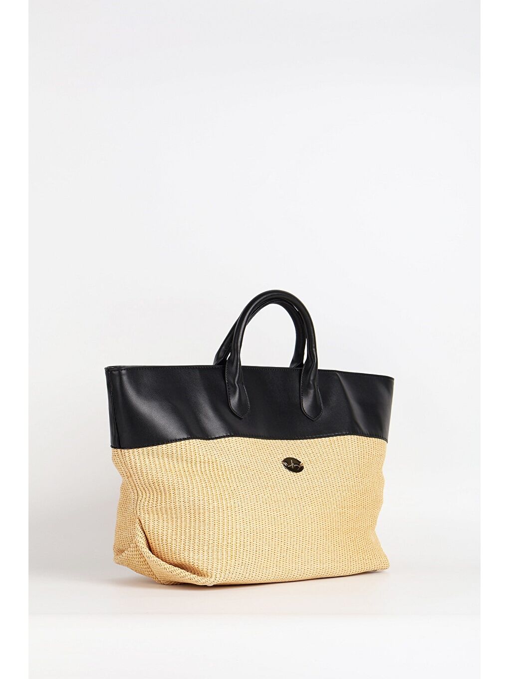 Siyah Deri Detaylı Bej Renk Hasır Örme Plaj Kol Çantası 1305-4