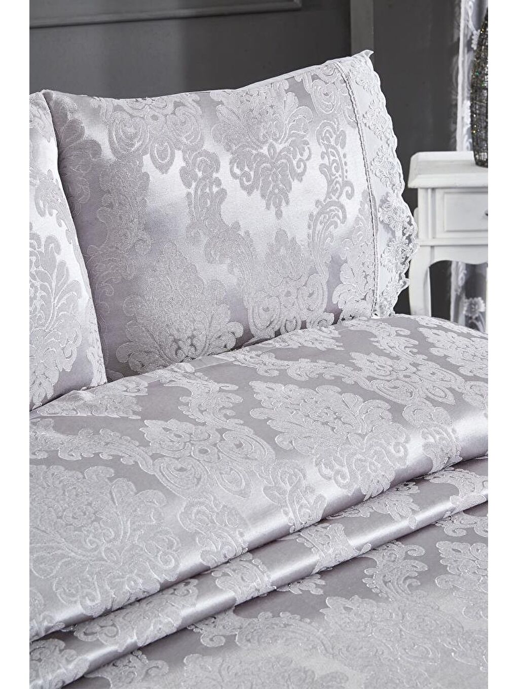 Jakarlı Şönil Yatak Örtüsü Gri-2