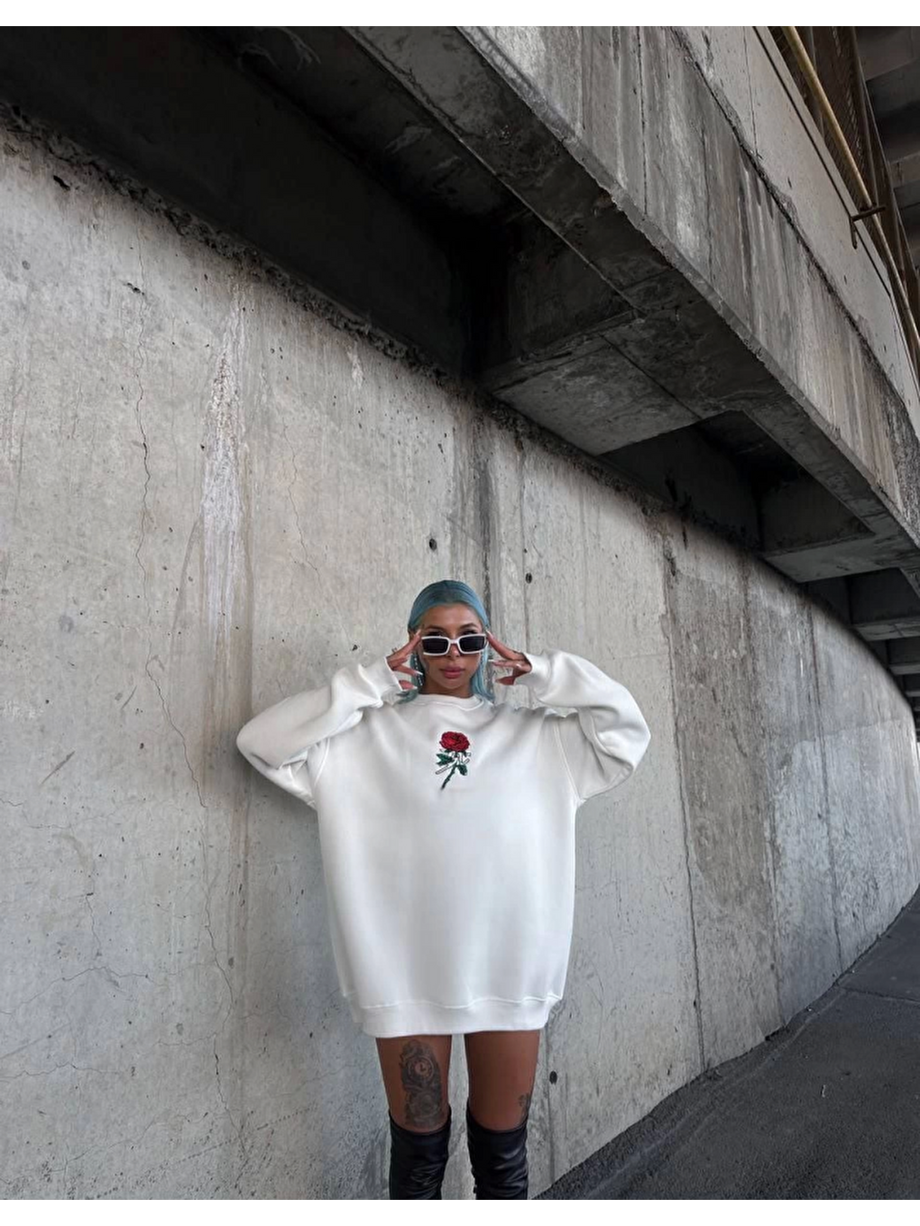 Oversize Üç İplik Bisiklet Yaka Baskılı Sweatshirt - Beyaz-3