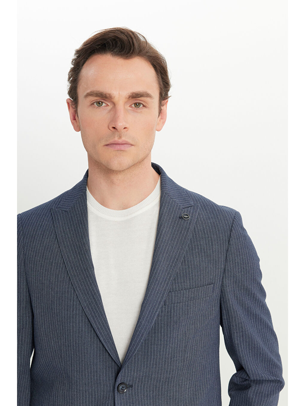 Erkek Lacivert Ekstra Slim Fit Dar Kesim Çizgili Gofre Desenli Kırlangıç Yaka Takım Elbise-3