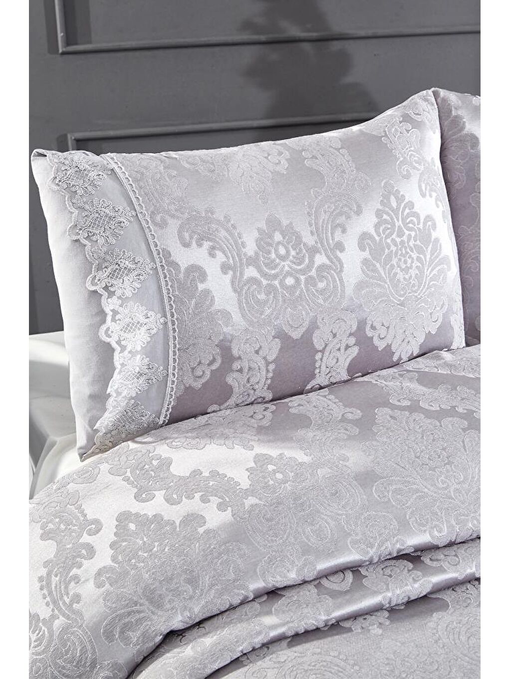 Jakarlı Şönil Yatak Örtüsü Gri-3