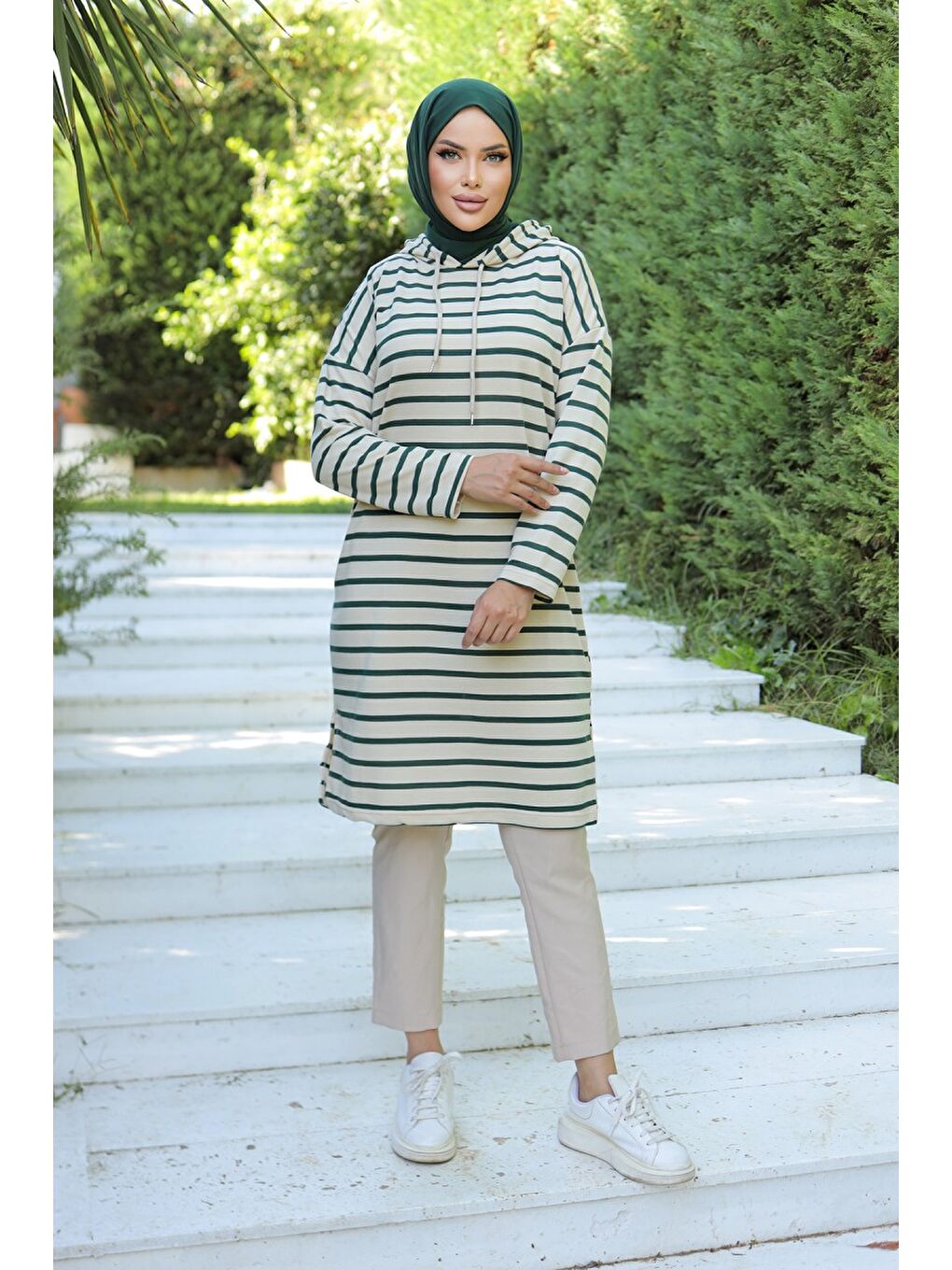 Yeşil Kapüşonlu Çizgili Tunik Zümrüt   26587-1