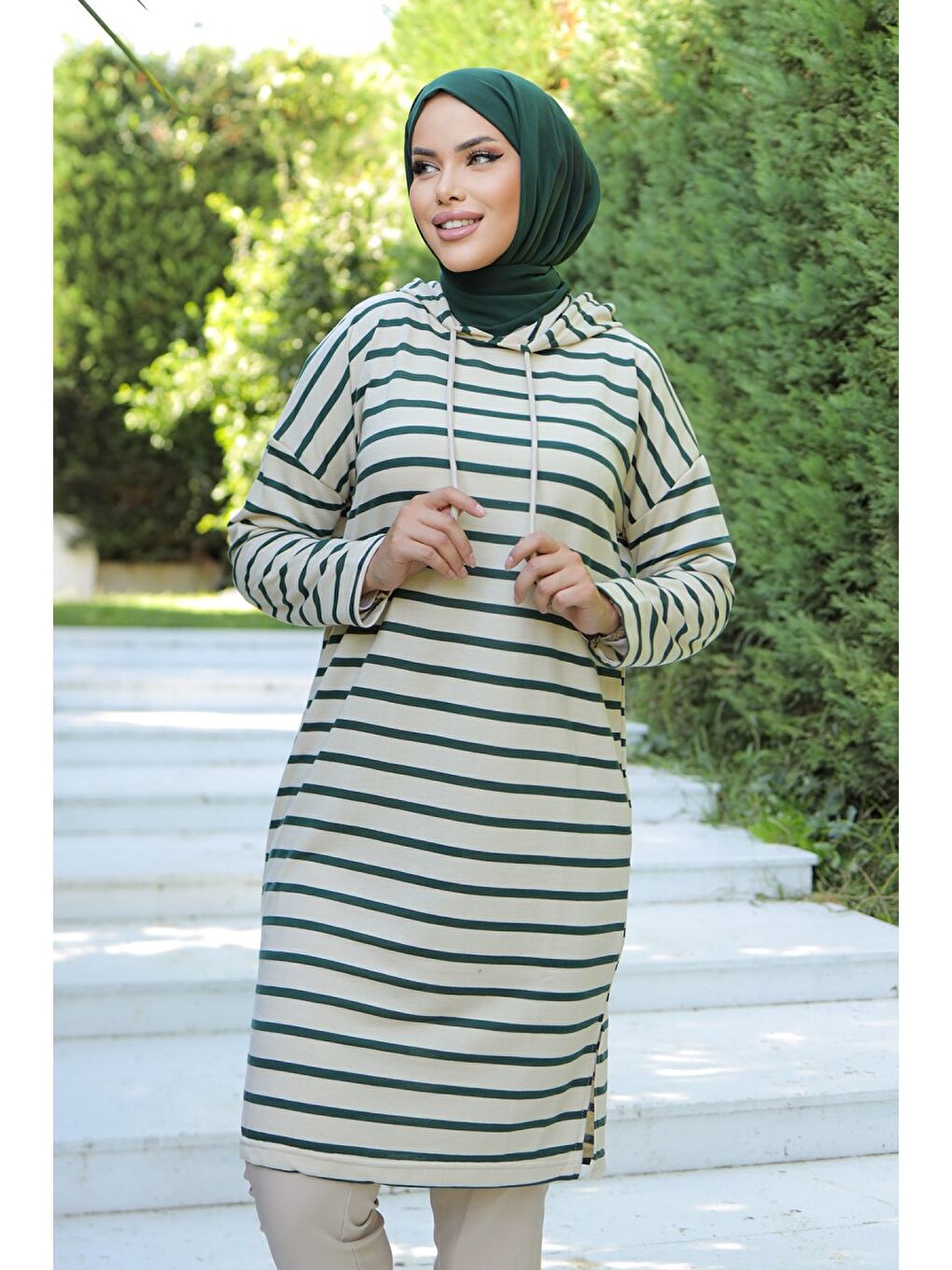 Yeşil Kapüşonlu Çizgili Tunik Zümrüt   26587-3