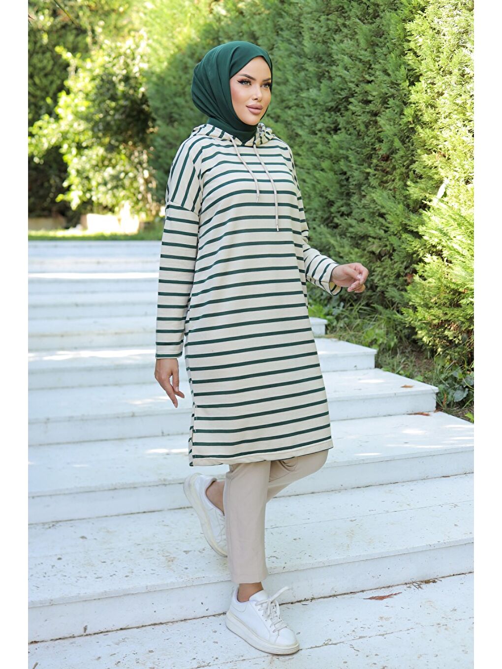 Yeşil Kapüşonlu Çizgili Tunik Zümrüt   26587-5