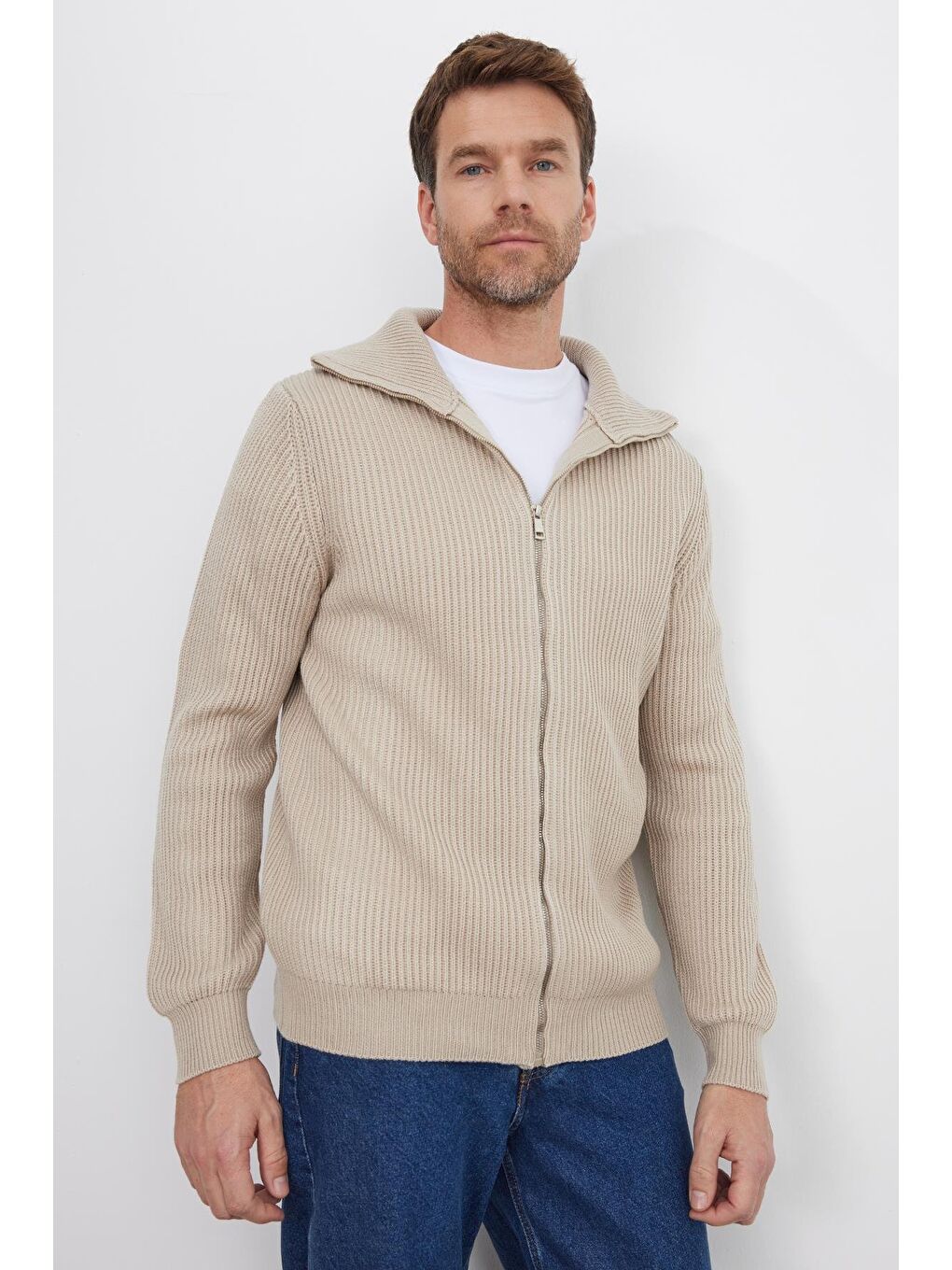 Bej Erkek Slim Fit Dik Yaka Fermuarlı Vizon Düz Hırka