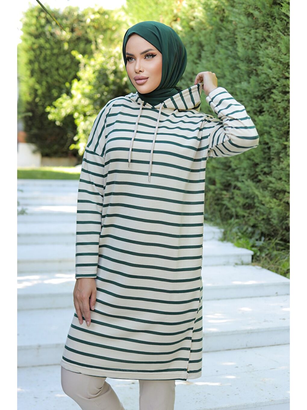 Yeşil Kapüşonlu Çizgili Tunik Zümrüt   26587-7