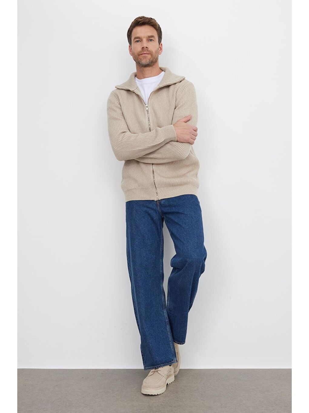 Bej Erkek Slim Fit Dik Yaka Fermuarlı Vizon Düz Hırka-2