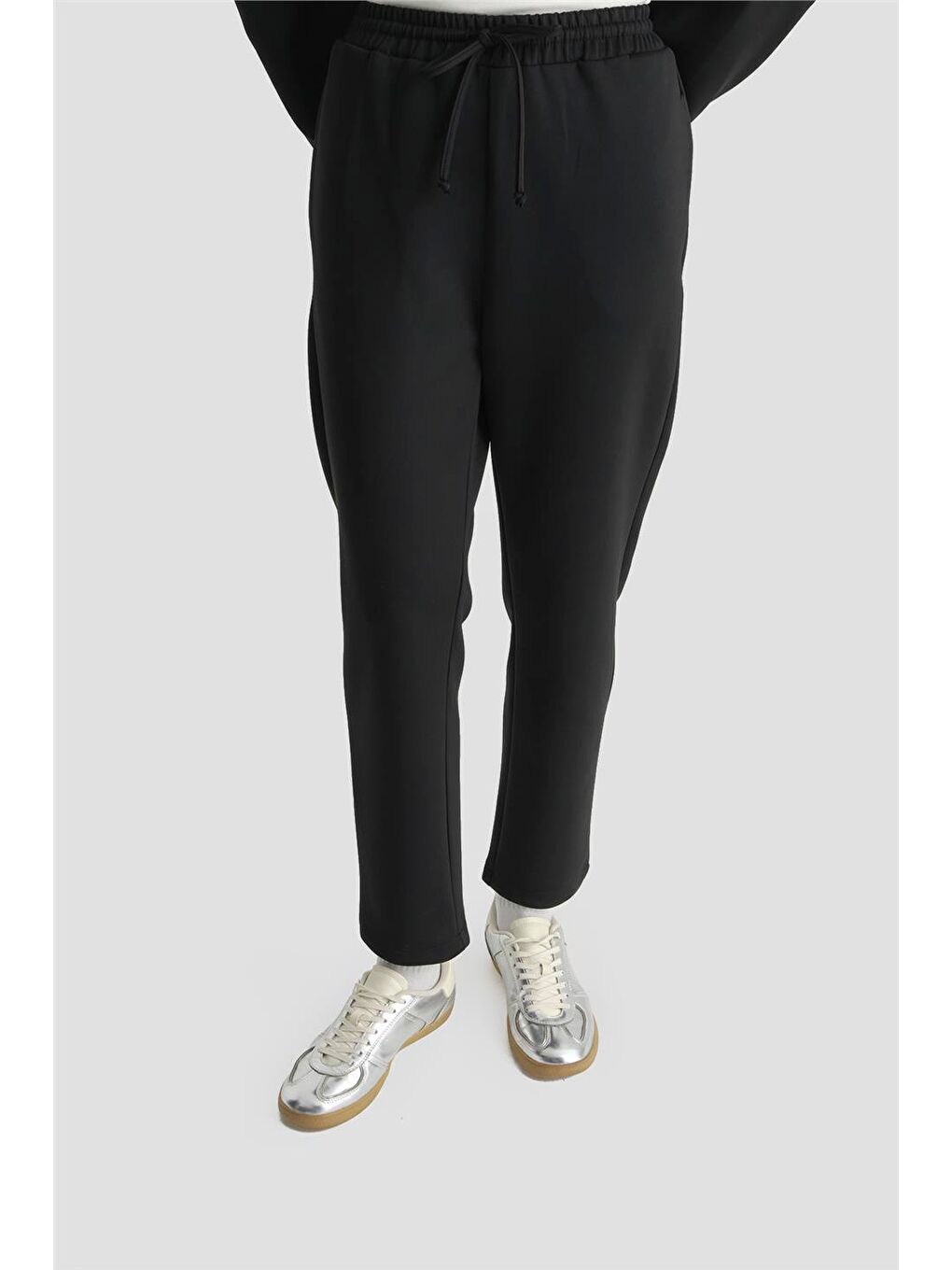 Desenli Yüksek Yaka Relax Takım Siyah-3