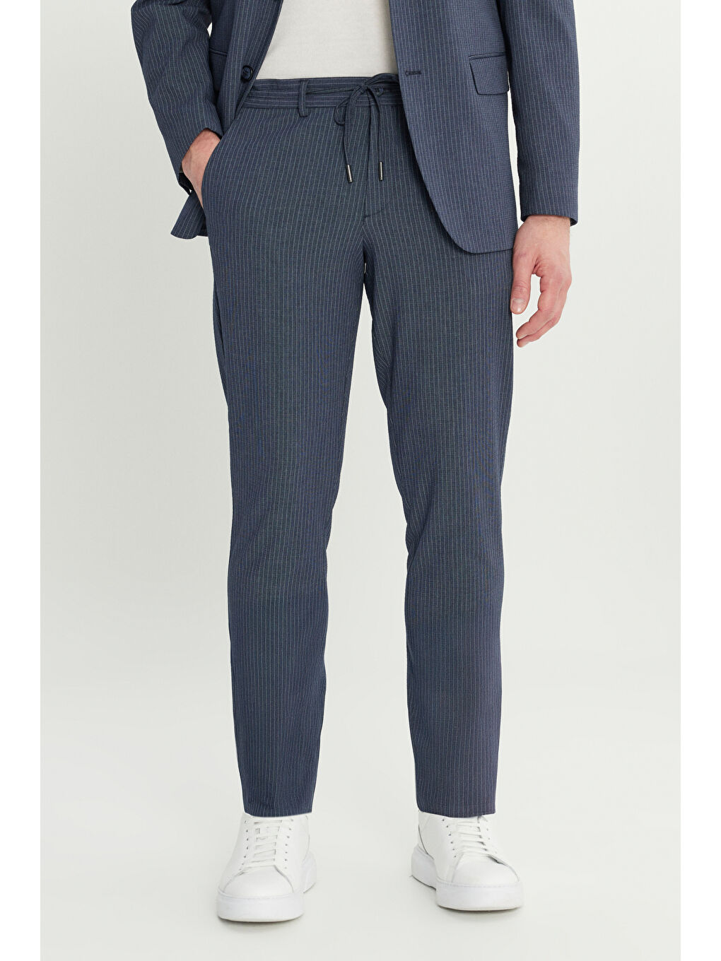 Erkek Lacivert Ekstra Slim Fit Dar Kesim Çizgili Gofre Desenli Kırlangıç Yaka Takım Elbise-4