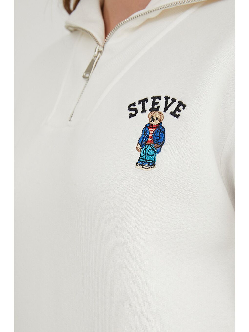 Ekru 3 İplik Ayıcık Nakışlı Yarım Fermuarlı Sweatshirt-3