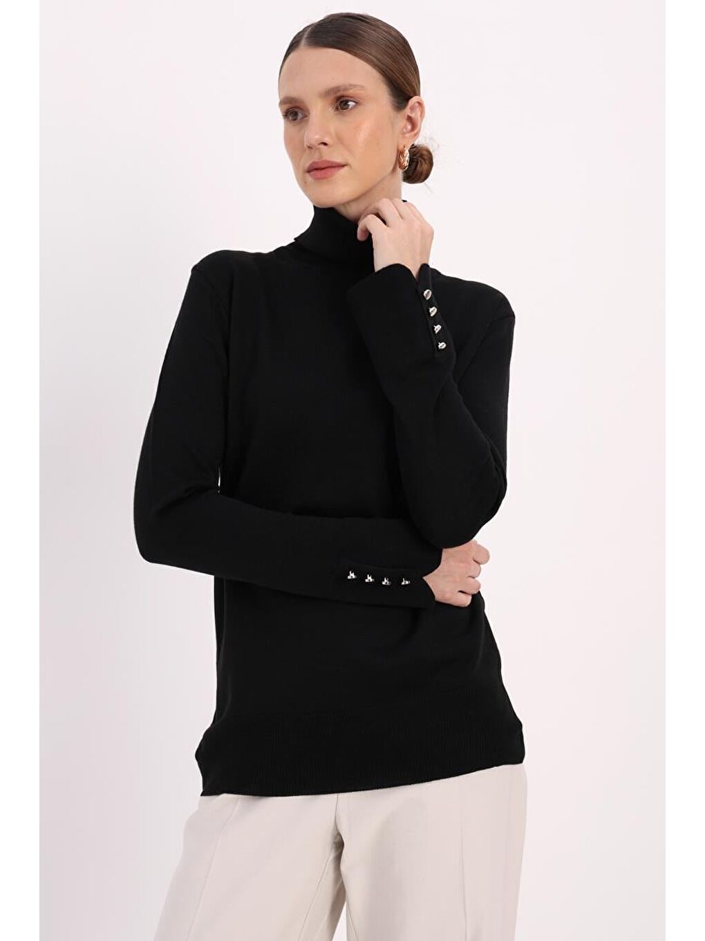 Siyah-Kolları Düğmeli Kazak