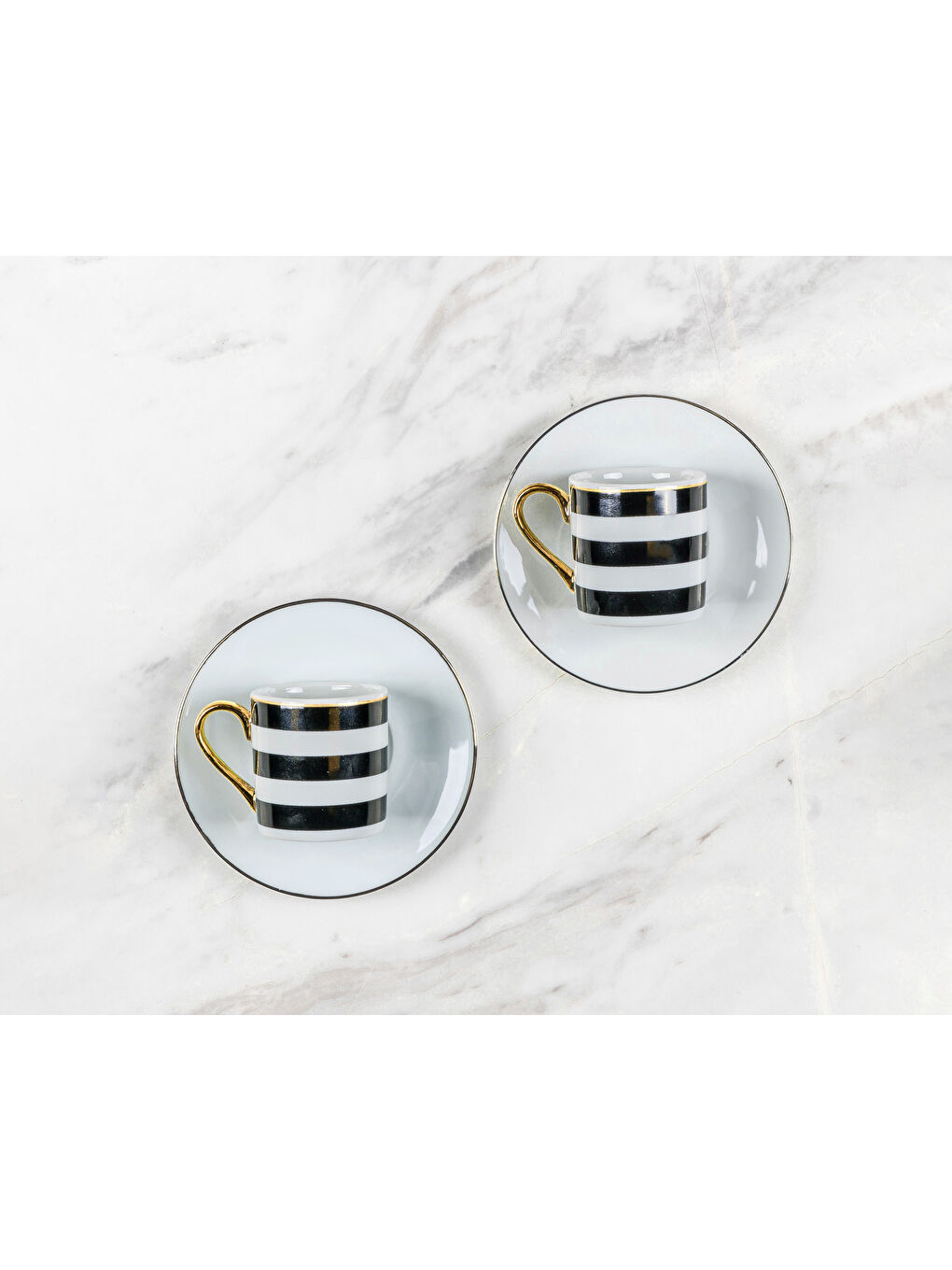 Siyah Beyaz Çizgili Fincan Seti