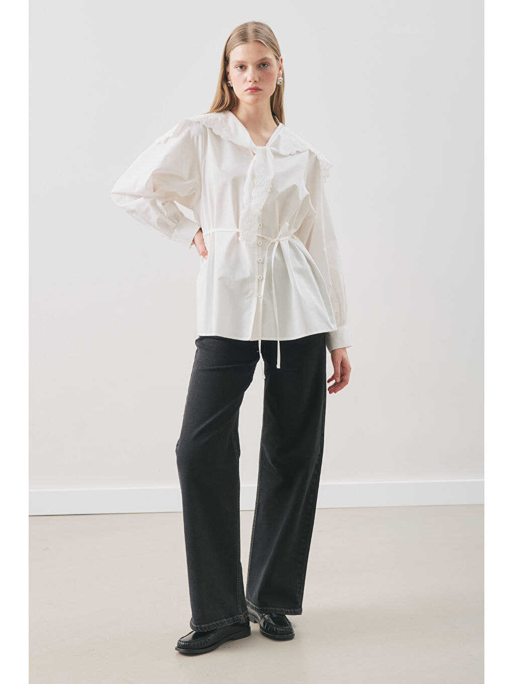 Nakışlı Geniş Yaka Gömlek Ekru-2