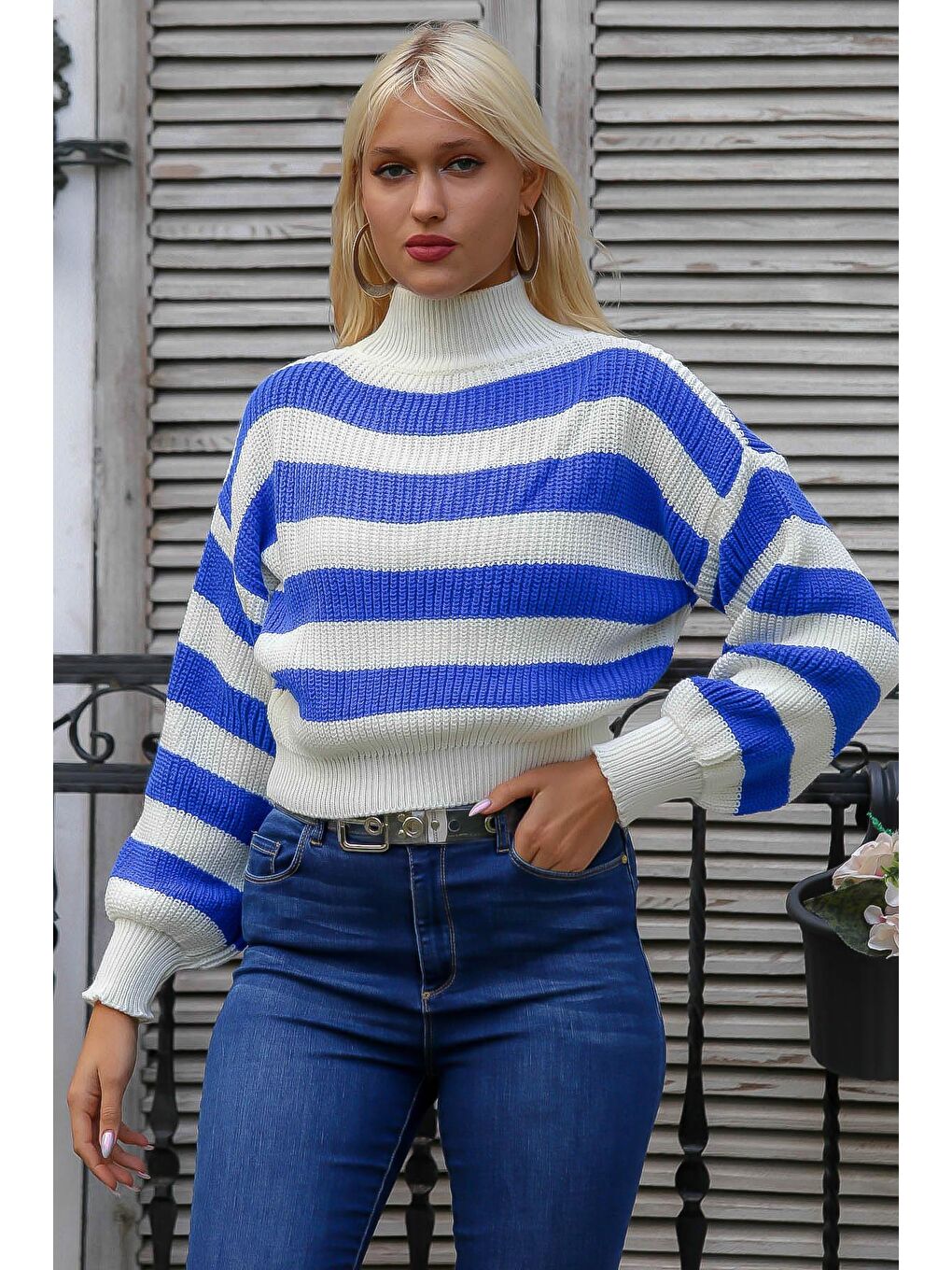 Kadın Gece Mavisi Yarım Balıkçı Yaka Uzun Kol Çizgili Crop Regular Fit Casual Akrilik Triko Kazak