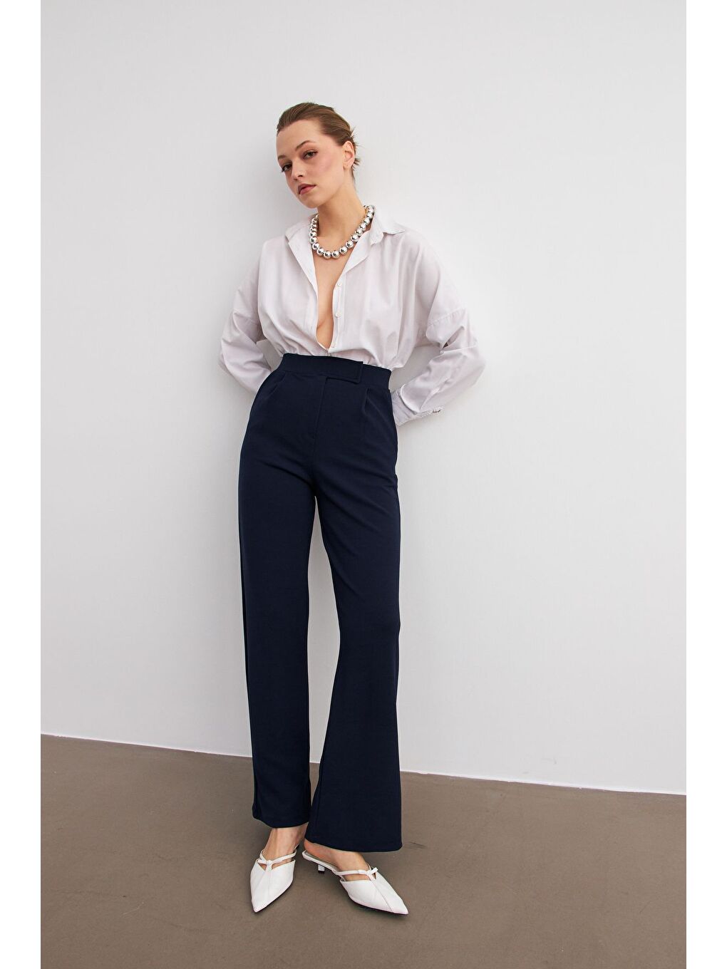 Kadın Lacivert Elastanlı  Kapamalı Palazzo Pantolon-3