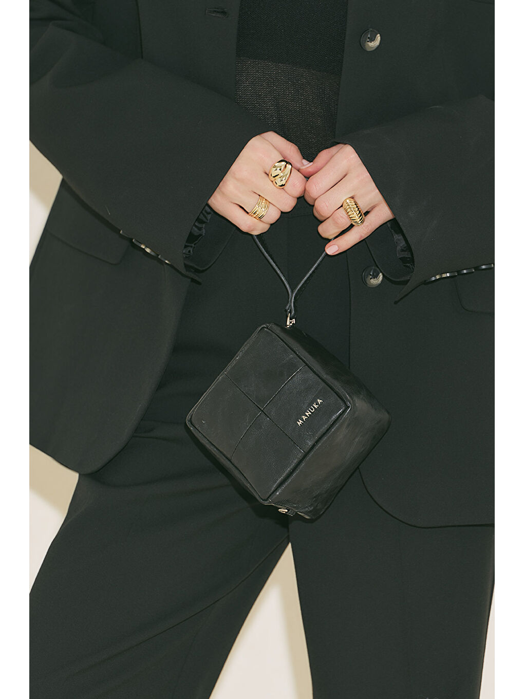 Raına Kutu Çanta Siyah-1