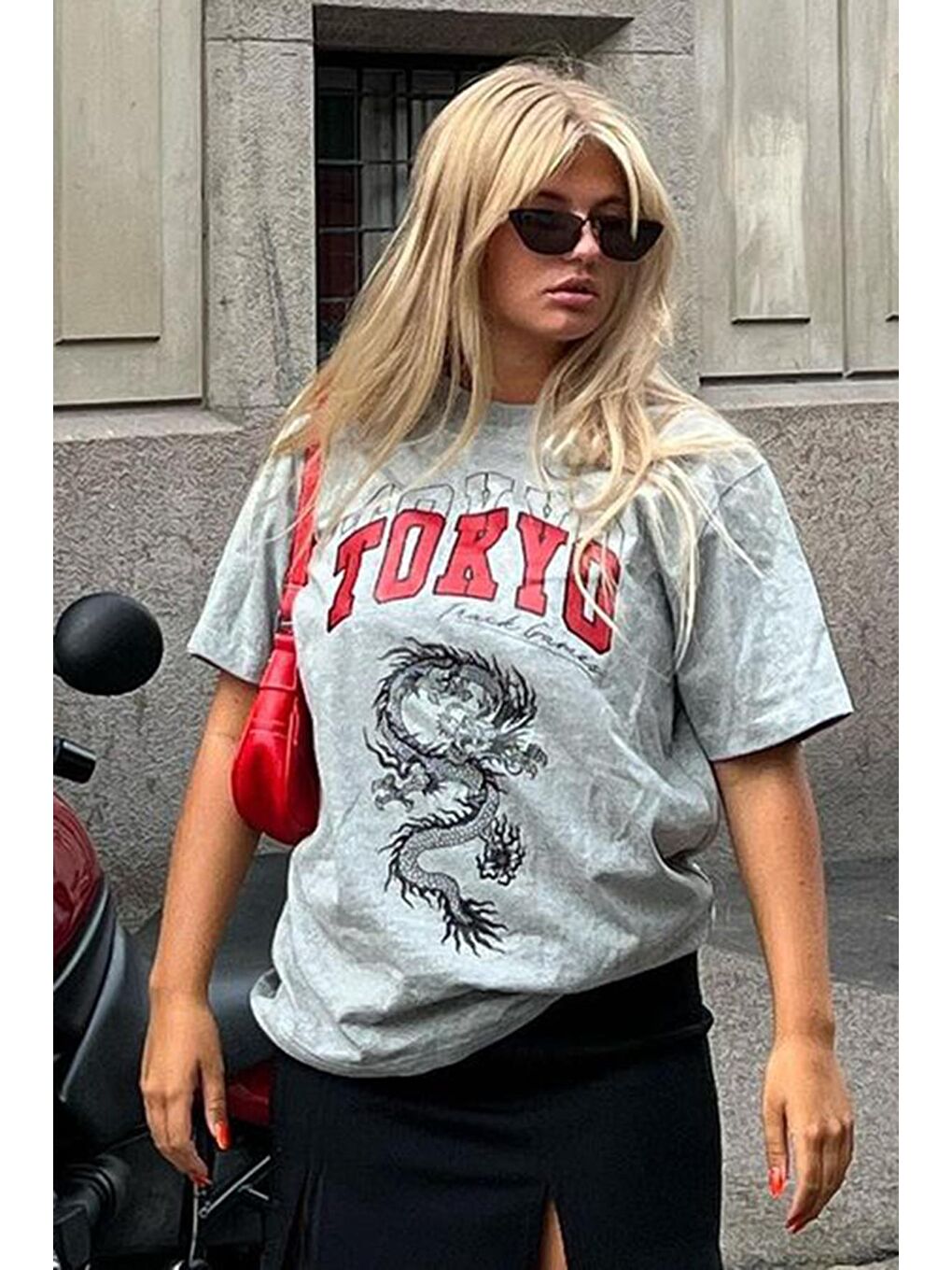 Boyalı Gri Baskılı Bisiklet Yaka Kadın Tişört Mg1771-5