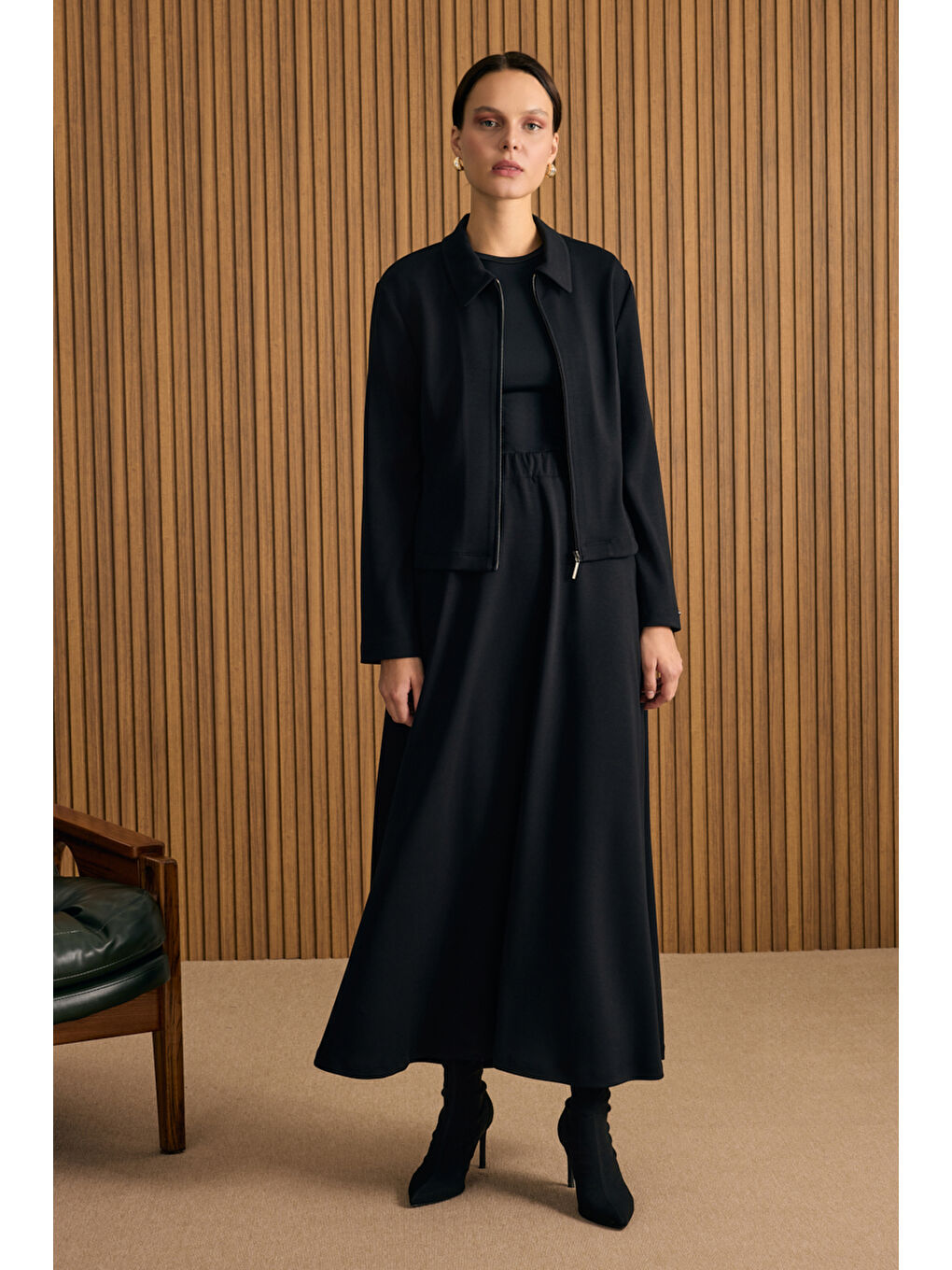 Siyah Beli Lastikli Örme Kloş Etek-2