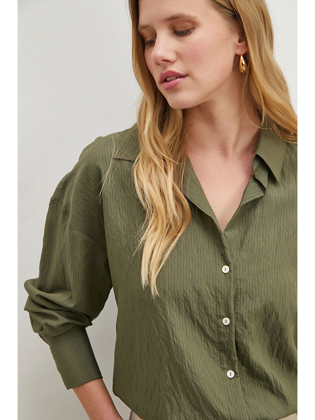 Çizgili Viskon Gömlek Haki-5