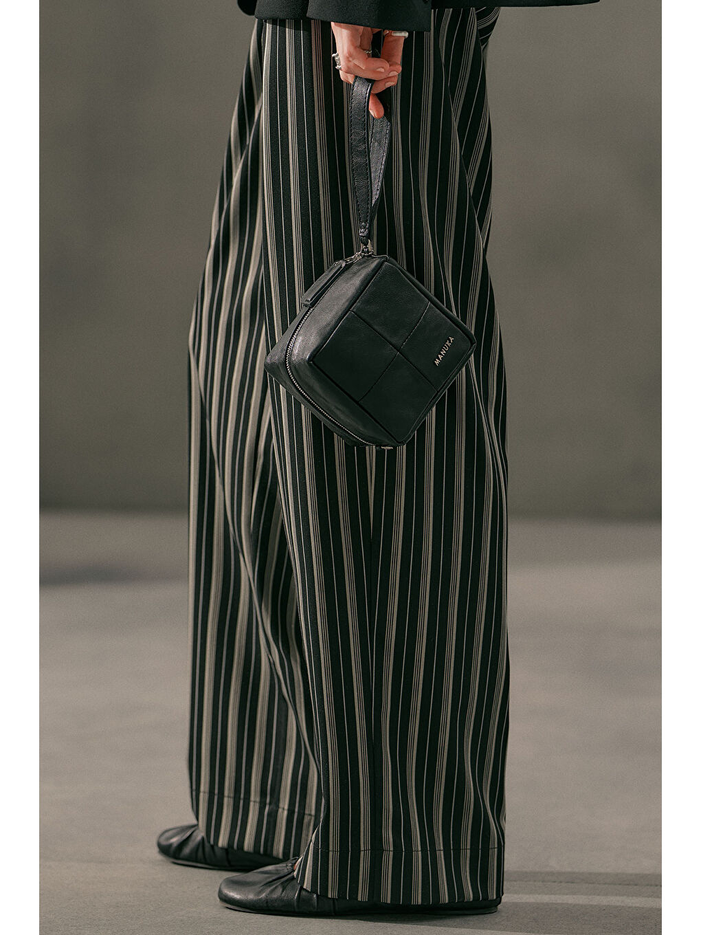 Raına Kutu Çanta Siyah-9