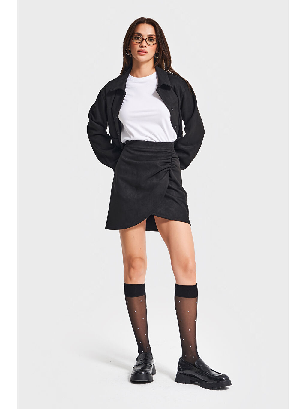 Kadın Siyah Renk w5-1 Mini Boy Pileli Süet Yumuşak Kumaş Etek-1