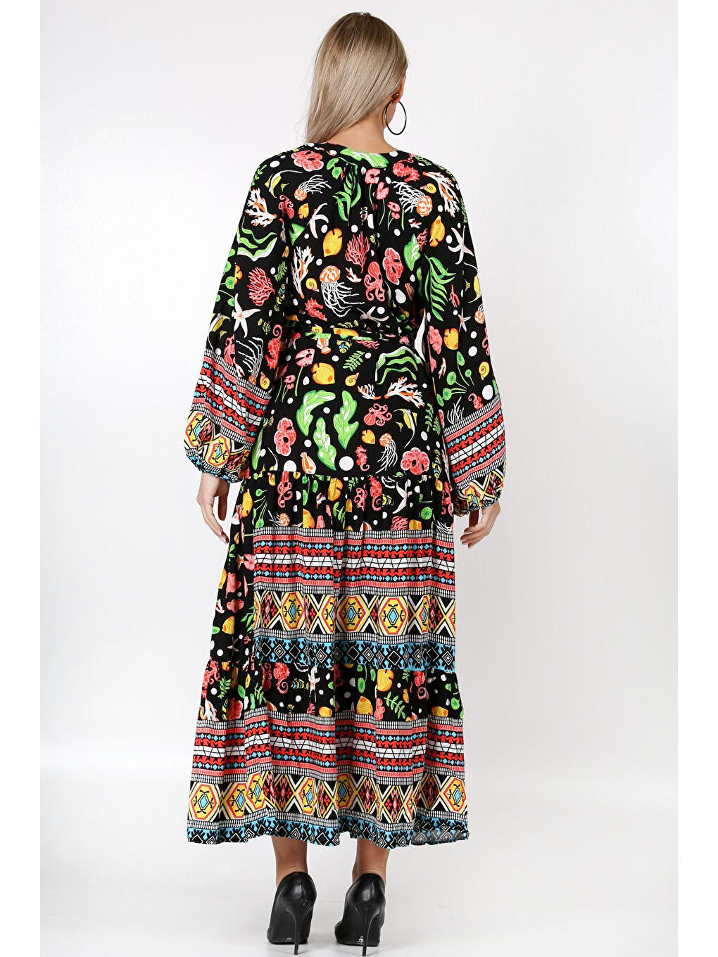Siyah Patlı Yaka Balon Kol Desenli Kuşaklı Allover Baskılı Geniş Kesim Dokuma Elbise-1