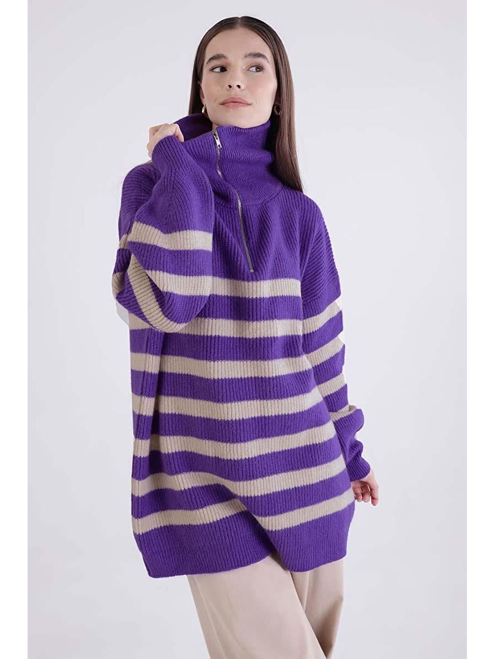 Mor-Taş-Balıkçı Yaka Fermuarlı Triko Kazak