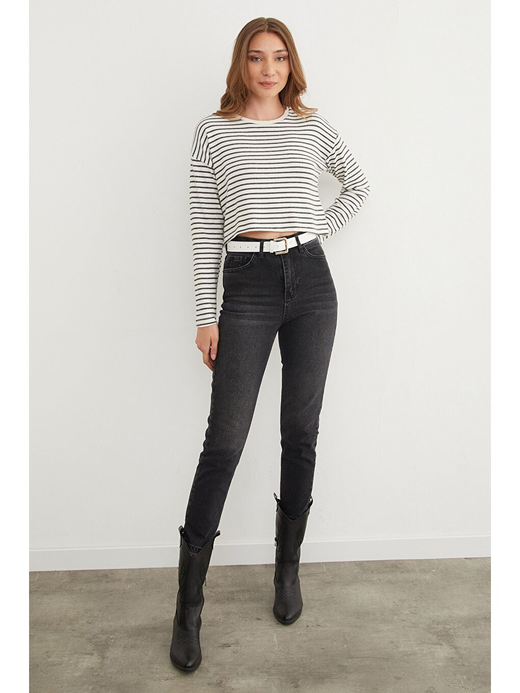 Antrasit Çizgili Crop İnce Triko Kazak-1