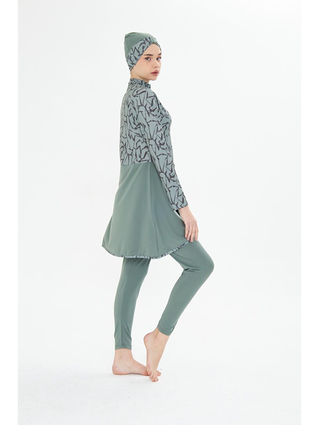 Tam Kapalı Elastanlı Desenli Etekli Tesettür Mayo Yeşil 3482-Y-4