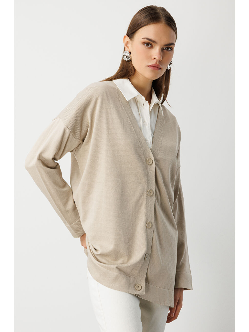 Ekstra Oversize Düşük Kol Basic Bej Rengi İnce Triko Hırka-2