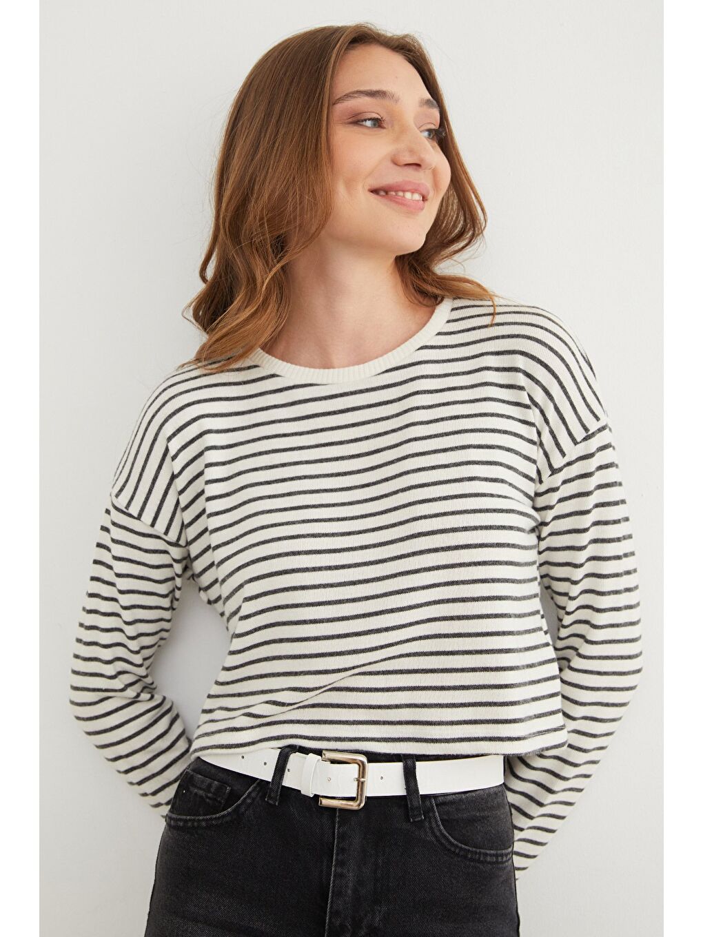 Antrasit Çizgili Crop İnce Triko Kazak-2