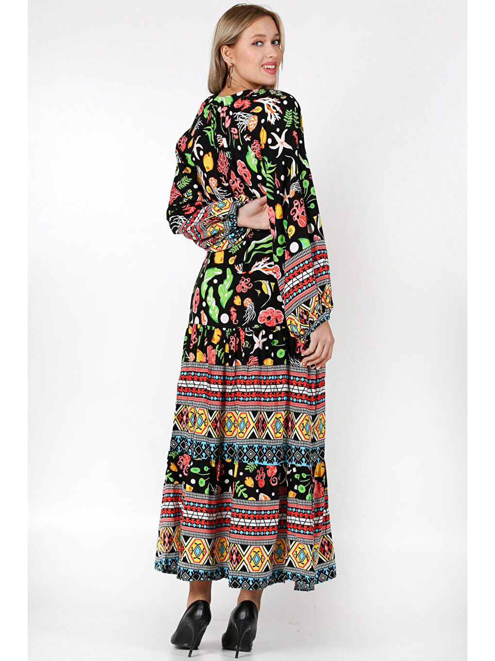 Siyah Patlı Yaka Balon Kol Desenli Kuşaklı Allover Baskılı Geniş Kesim Dokuma Elbise-3